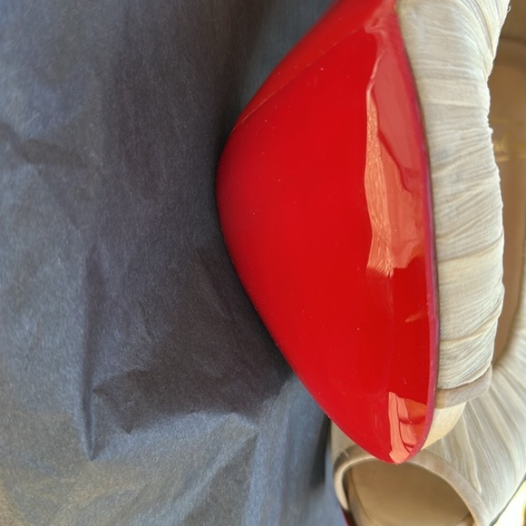 Authentic Christian Louboutin👠♥️💋.. - Picture 5 of 11